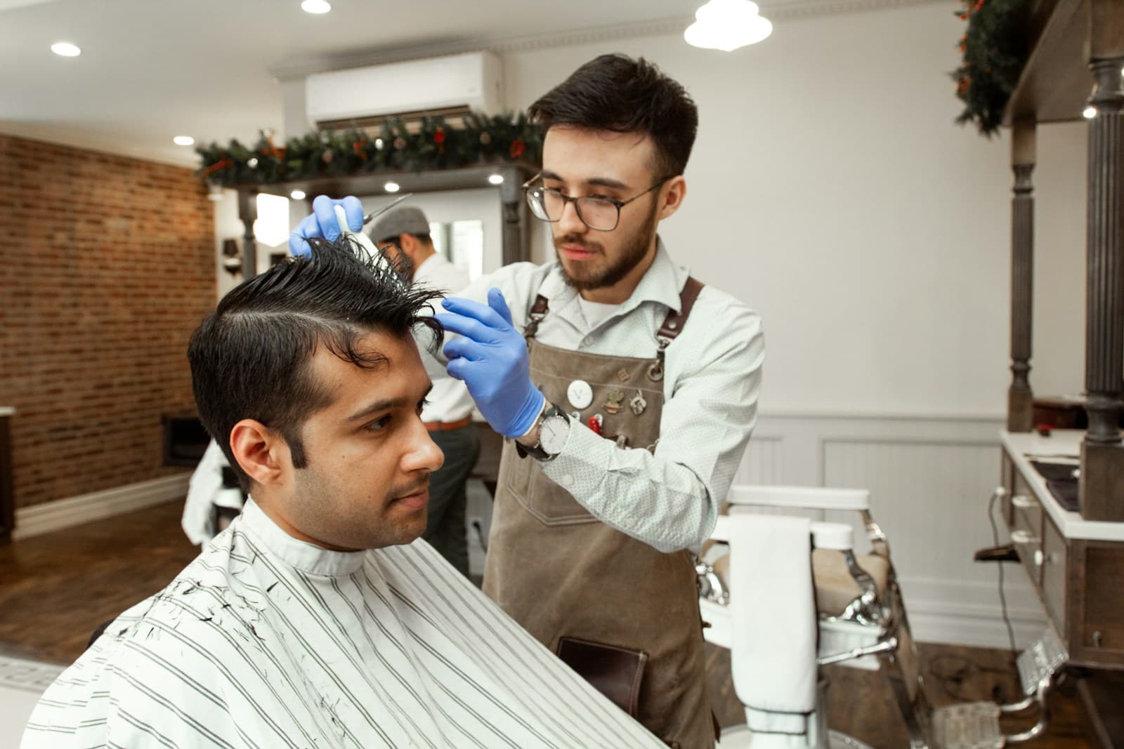 Precision clipper work at the chair